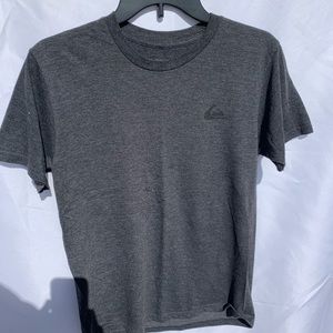 Quicksilver t-shirt